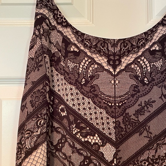 CAbi Monaco Cami - Picture 3 of 4